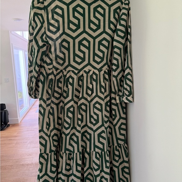Zara Dress - Picture 2 of 2